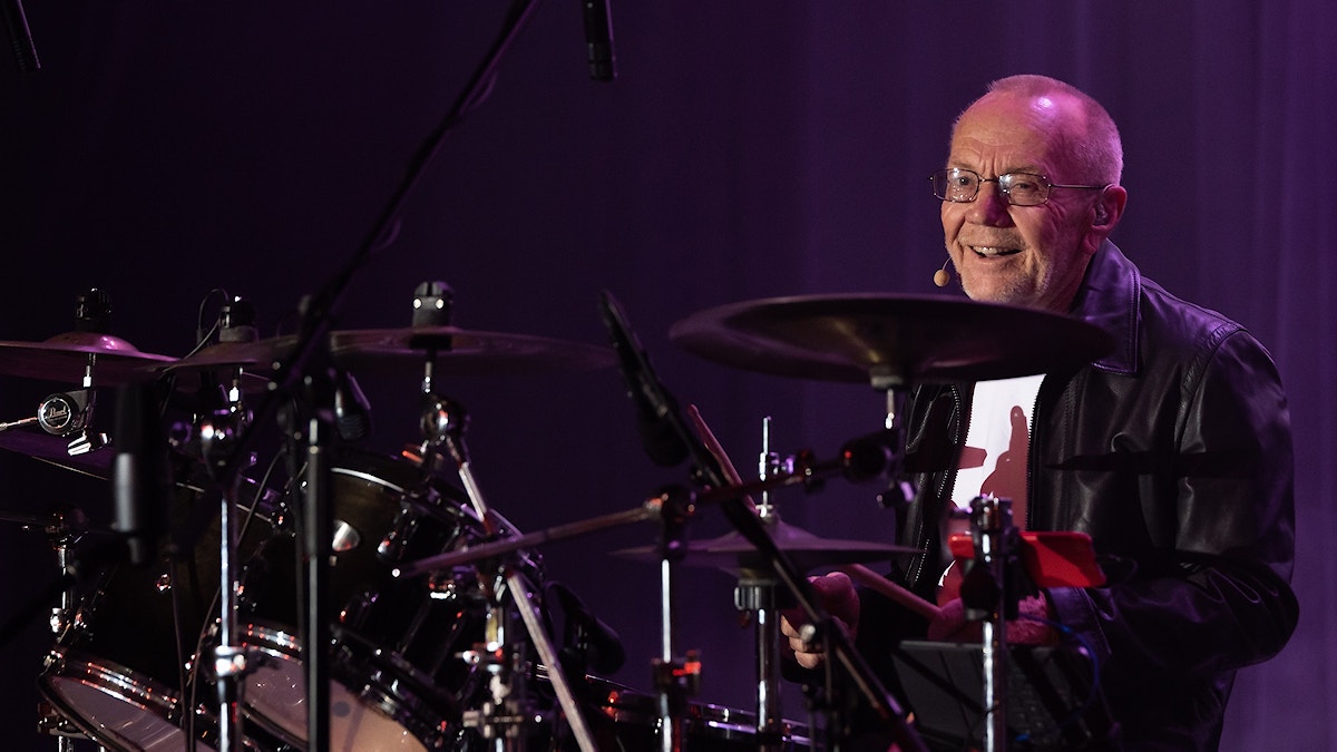 Vale Colin 'Smiley' Petersen - the fourth Bee Gee